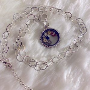 Charm locket rhinestone removeable and chain